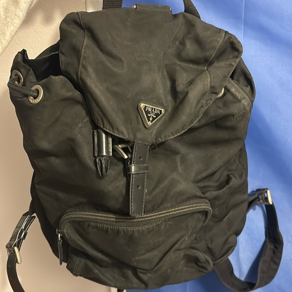 Prada Backpack Nylon Black Classic Medium - Picture 1 of 8
